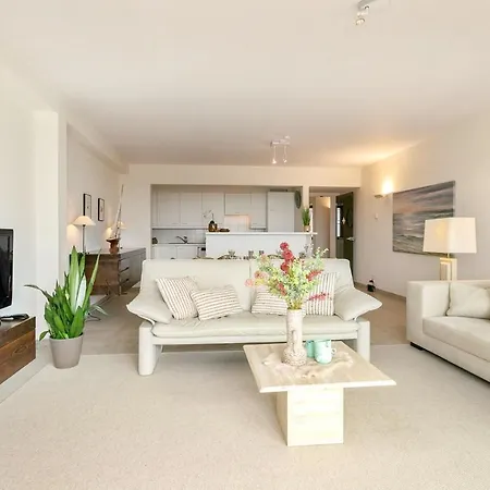 公寓 Sunny With Terrace At 100 Meters From Beach *